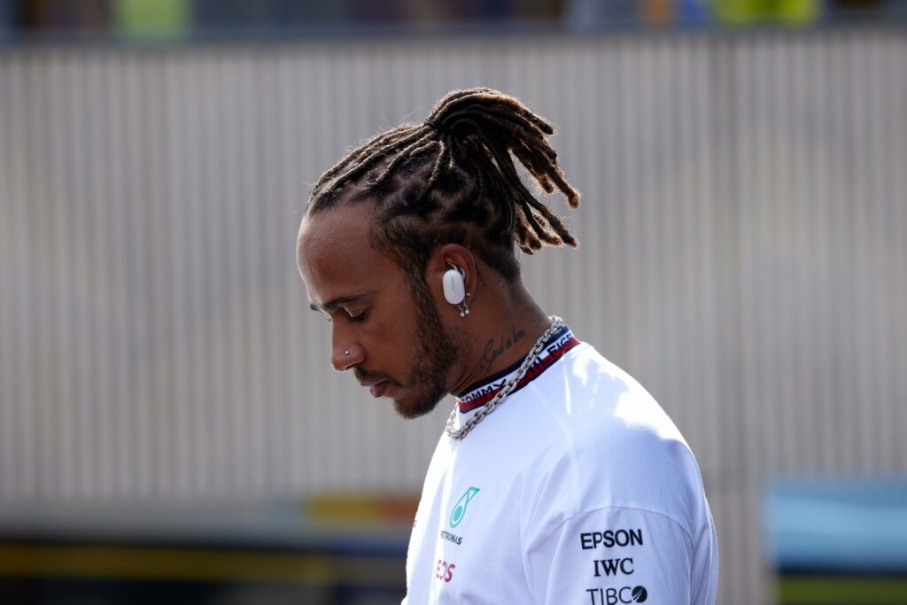 Mercedes n’exclut pas un nouveau changement de moteur pour Hamilton