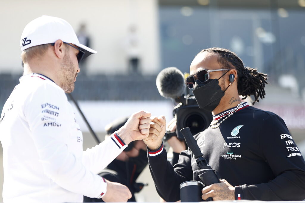 Hamilton clarifie ses propos sur Bottas et Perez
