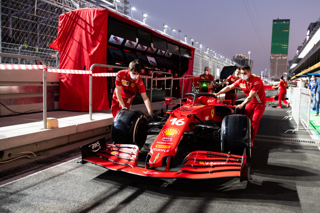 Le châssis et le moteur de Leclerc bons pour le service