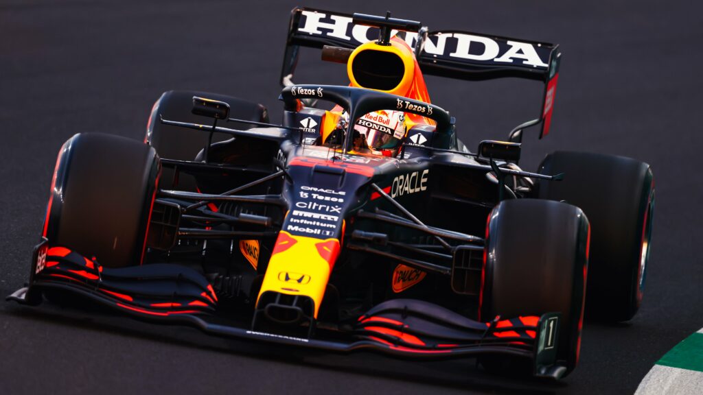 EL3 : Max Verstappen prend les commandes avant les qualifications