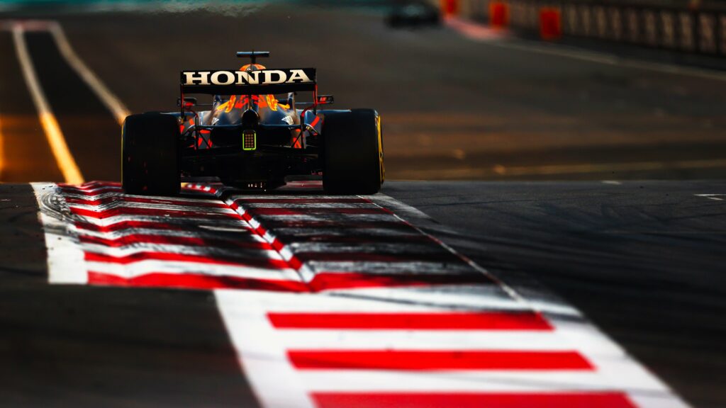 Max Verstappen en pole position au GP d’Abou Dhabi 2021