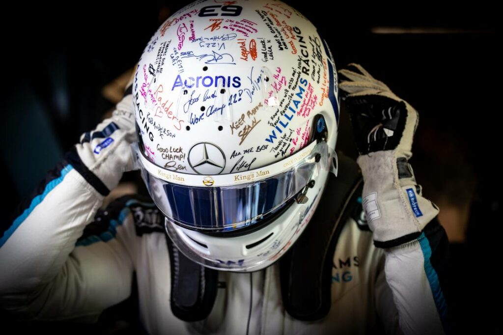 Le désormais pilote Mercedes, George Russell, furieux contre la FIA