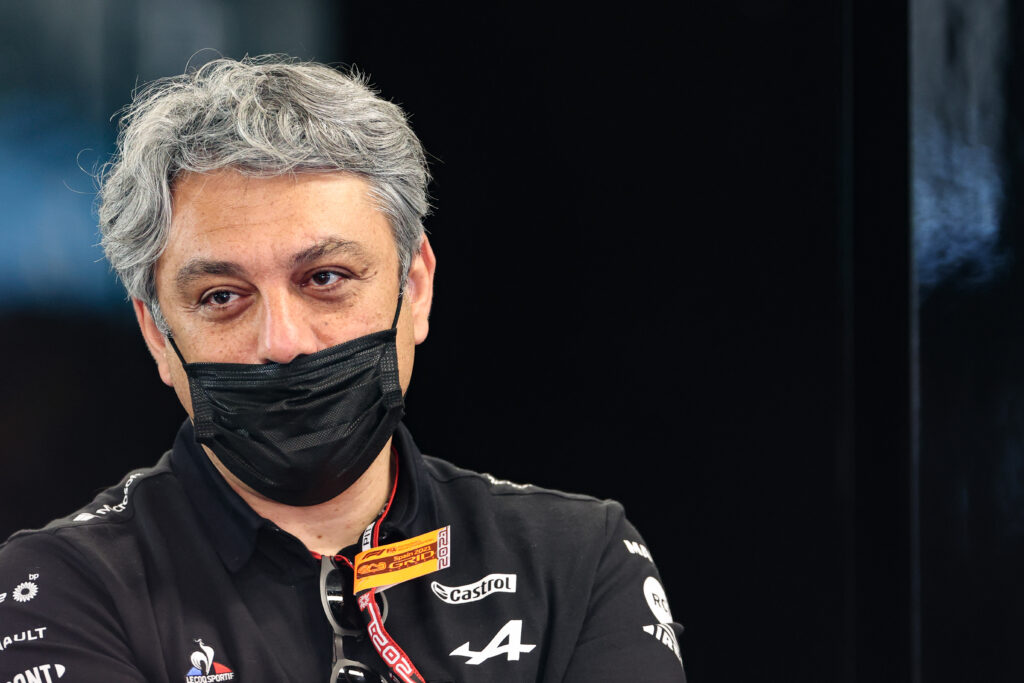 Le PDG de Renault en larmes après la première victoire d’Alpine en F1