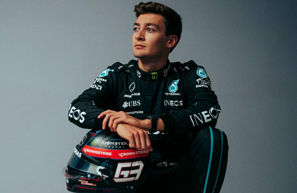 Par respect pour Schumacher, Russell modifie le design de son casque