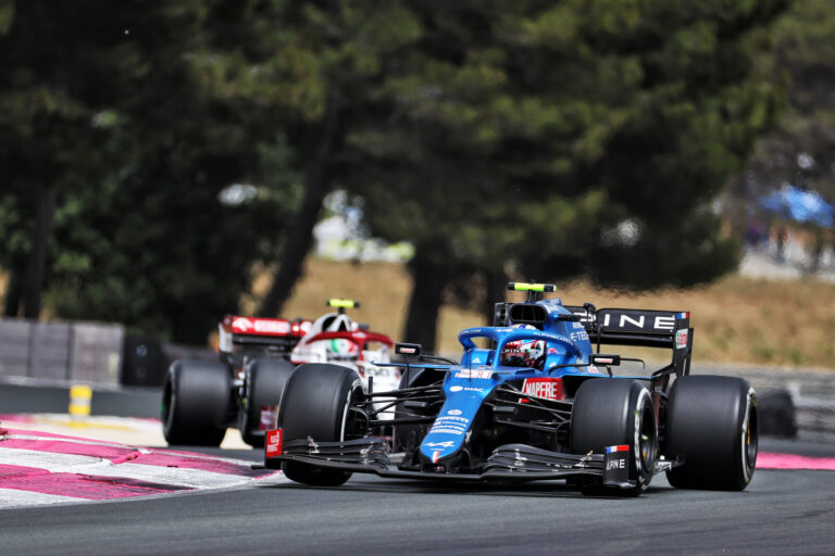 Alpine F1 en piste au Paul Ricard et à Barcelone avant les essais hivernaux