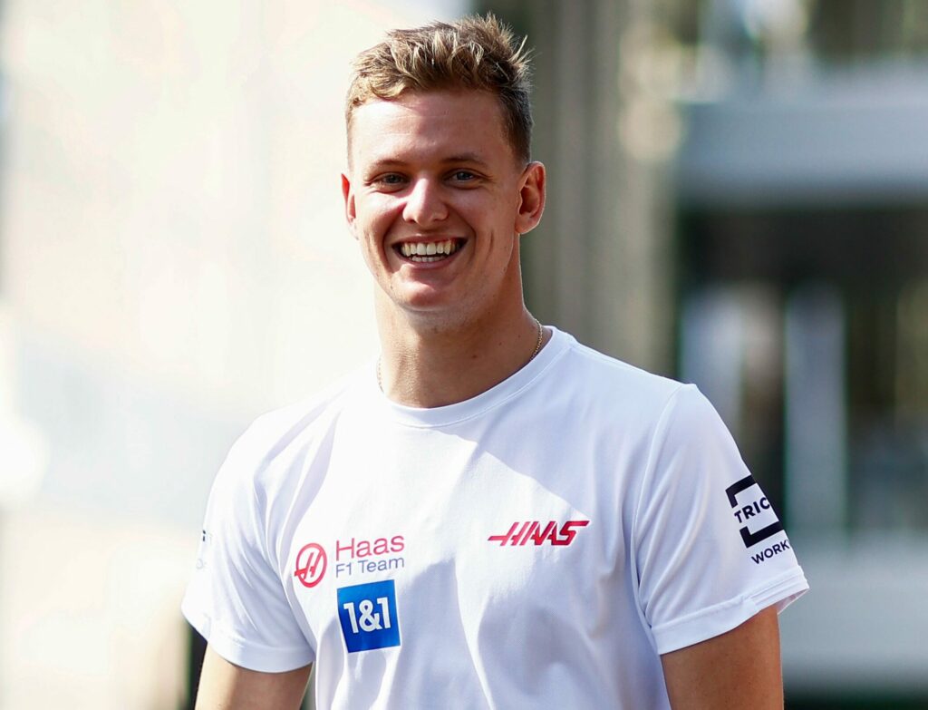 Mick Schumacher de retour dans le paddock de Djeddah