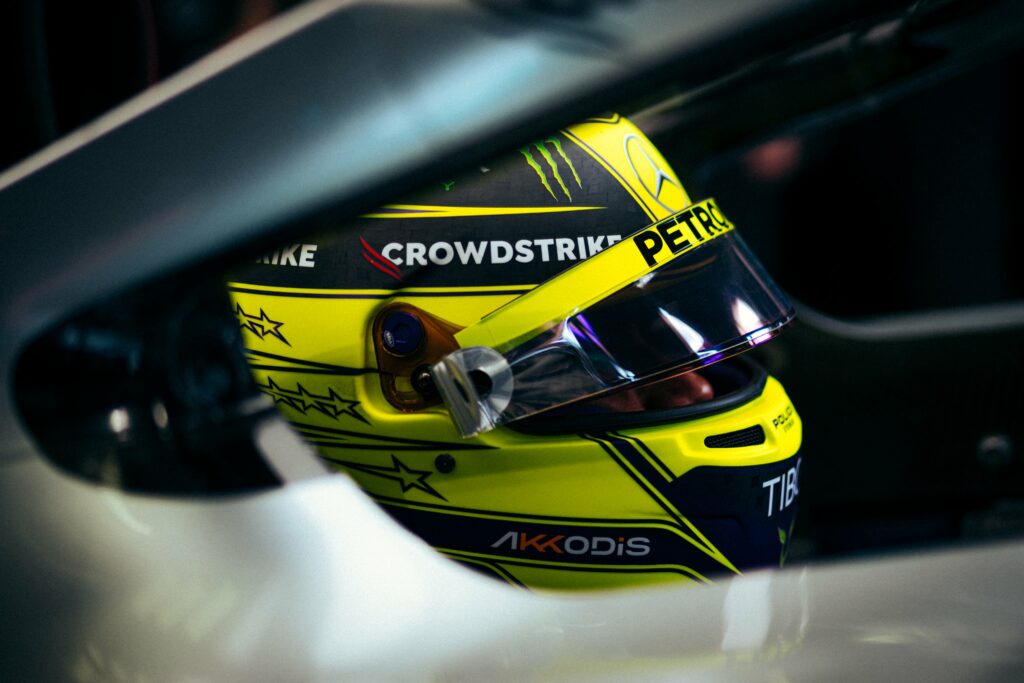 Lewis Hamilton sera « plus agressif cette année en piste »