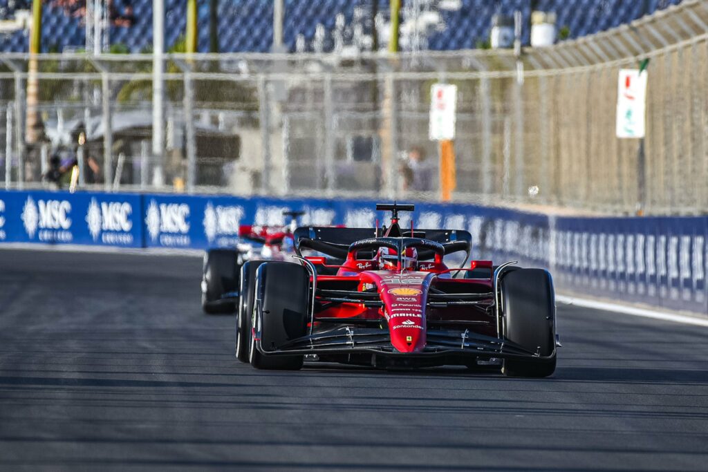 Djeddah – EL1 : Leclerc devant Verstappen et Bottas