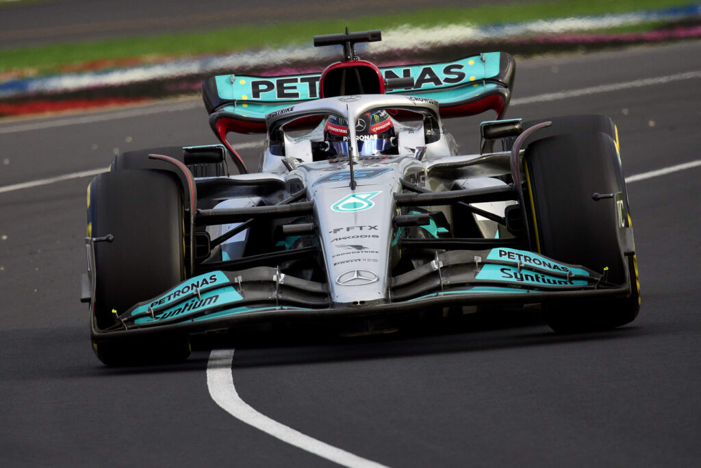 Mercedes débarque à Imola avec une W13 améliorée