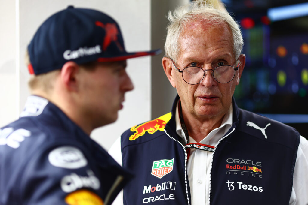 Helmut Marko voit une Scuderia Ferrari sous pression, mais n’enterre pas Mercedes