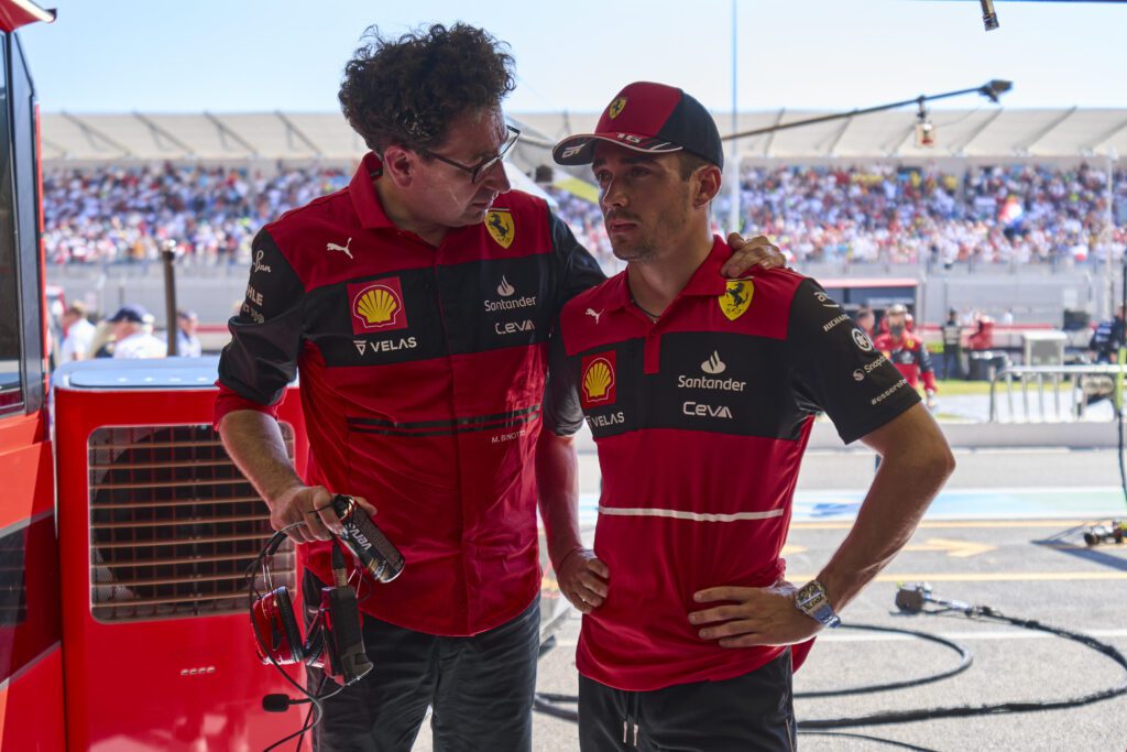 Villeneuve : « Leclerc et Ferrari nous montrent comment ne pas gagner un championnat »