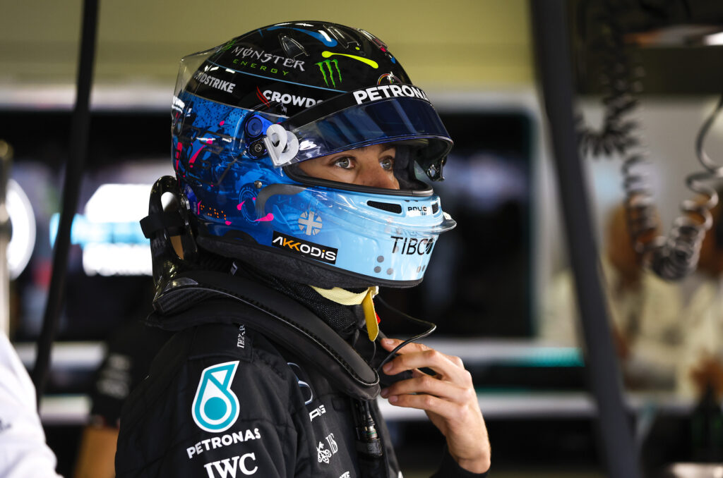 George Russell veut que la F1 tire des leçons de l’accident de Zhou