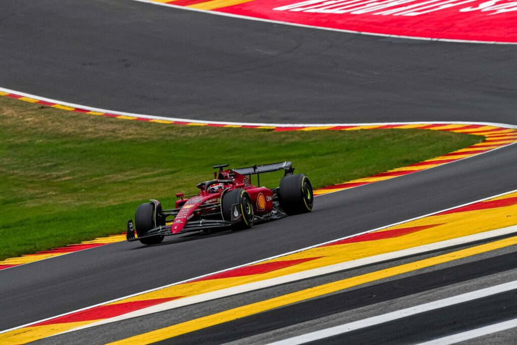 Leclerc optimiste malgré l’énorme écart entre lui et Verstappen ce vendredi à Spa