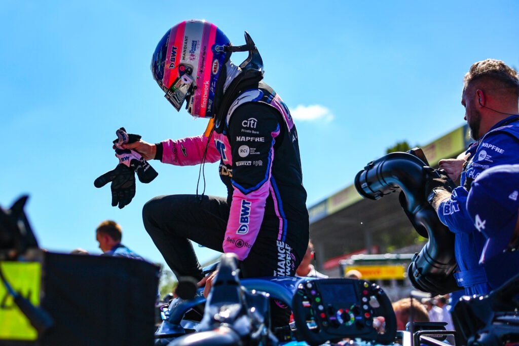 Alonso voit la bataille avec McLaren durer jusqu’à Abou Dhabi