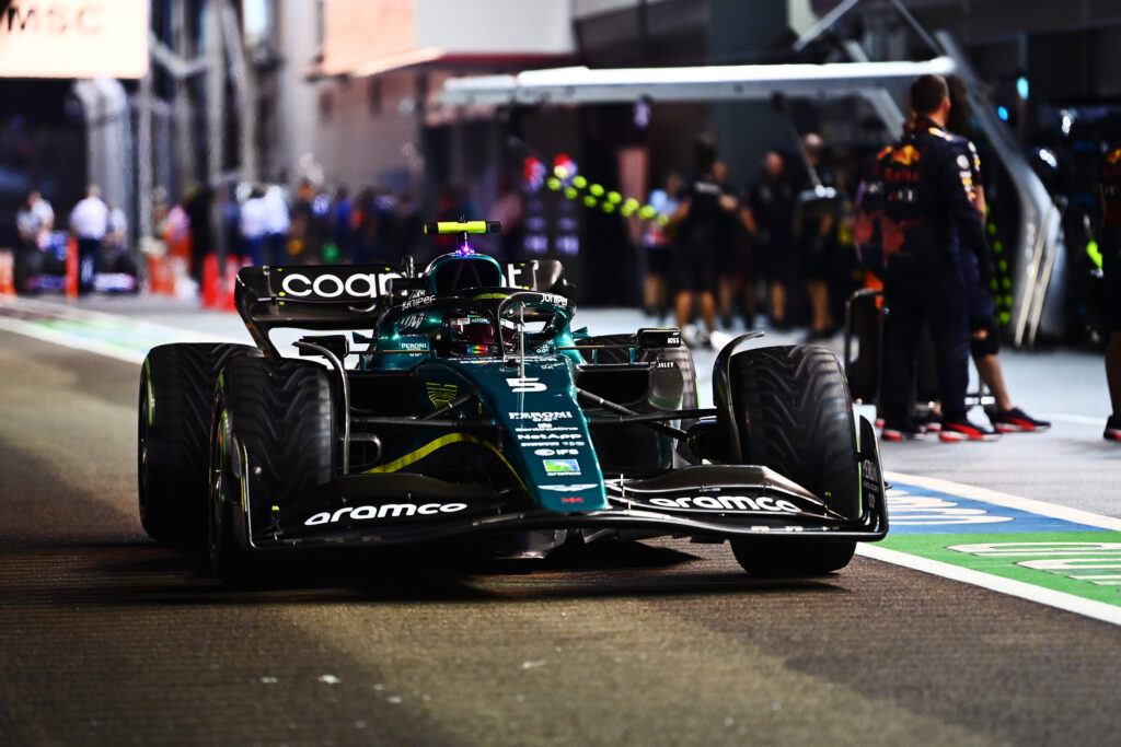 Après Singapour, Aston Martin fait un bon en avant au championnat constructeurs