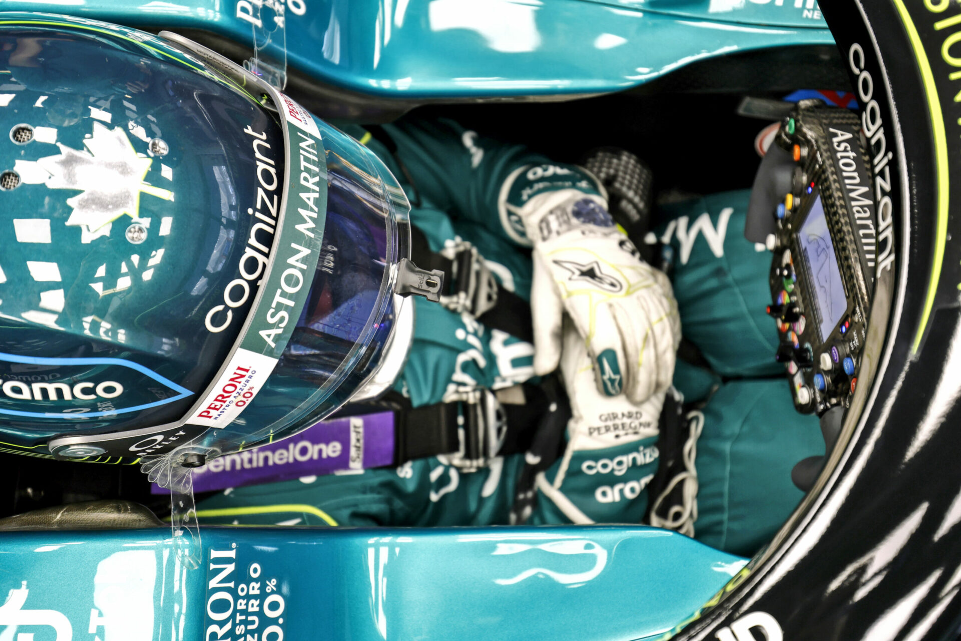 Aston Martin Lance Stroll siège casque volant