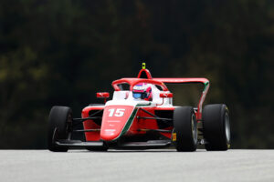 F1 Academy : Marta García hérite de la pole après la disqualification de trois concurentes