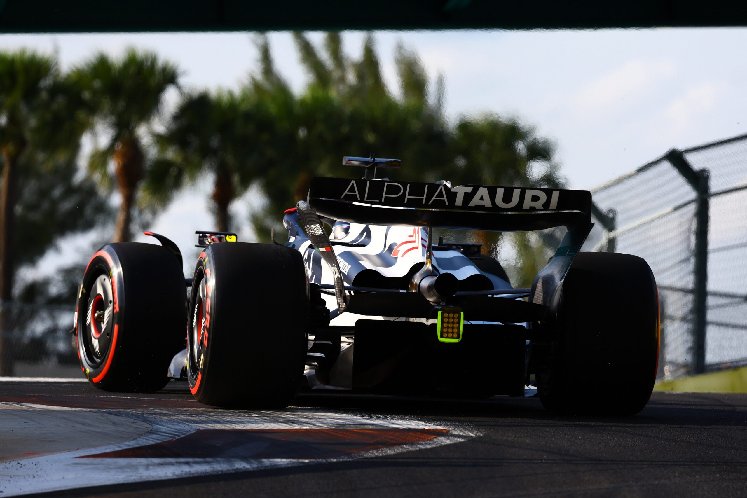 AlphaTauri reçoit l’accréditation environnementale 3 étoiles FIA