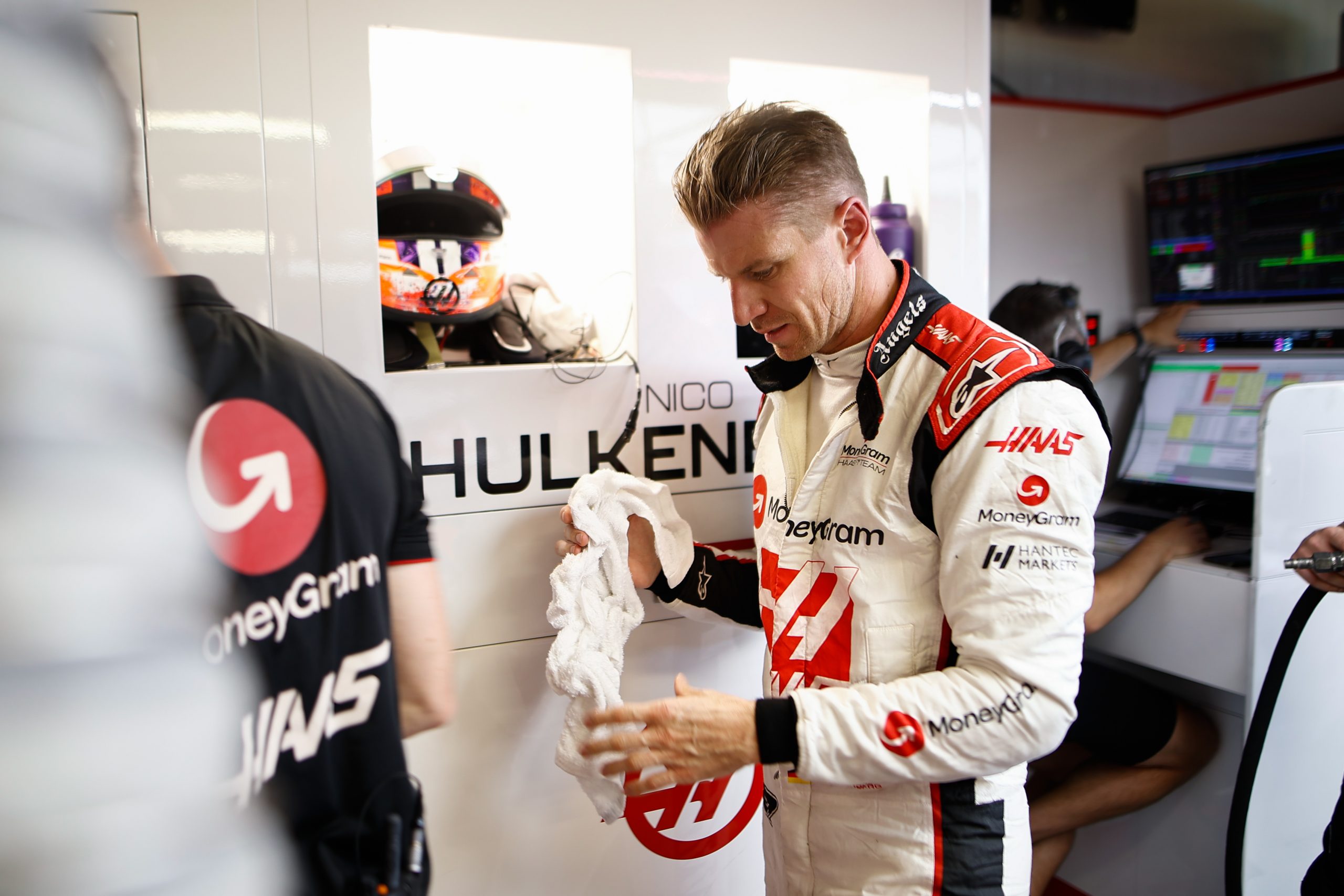 nico hulkenberg haas F1