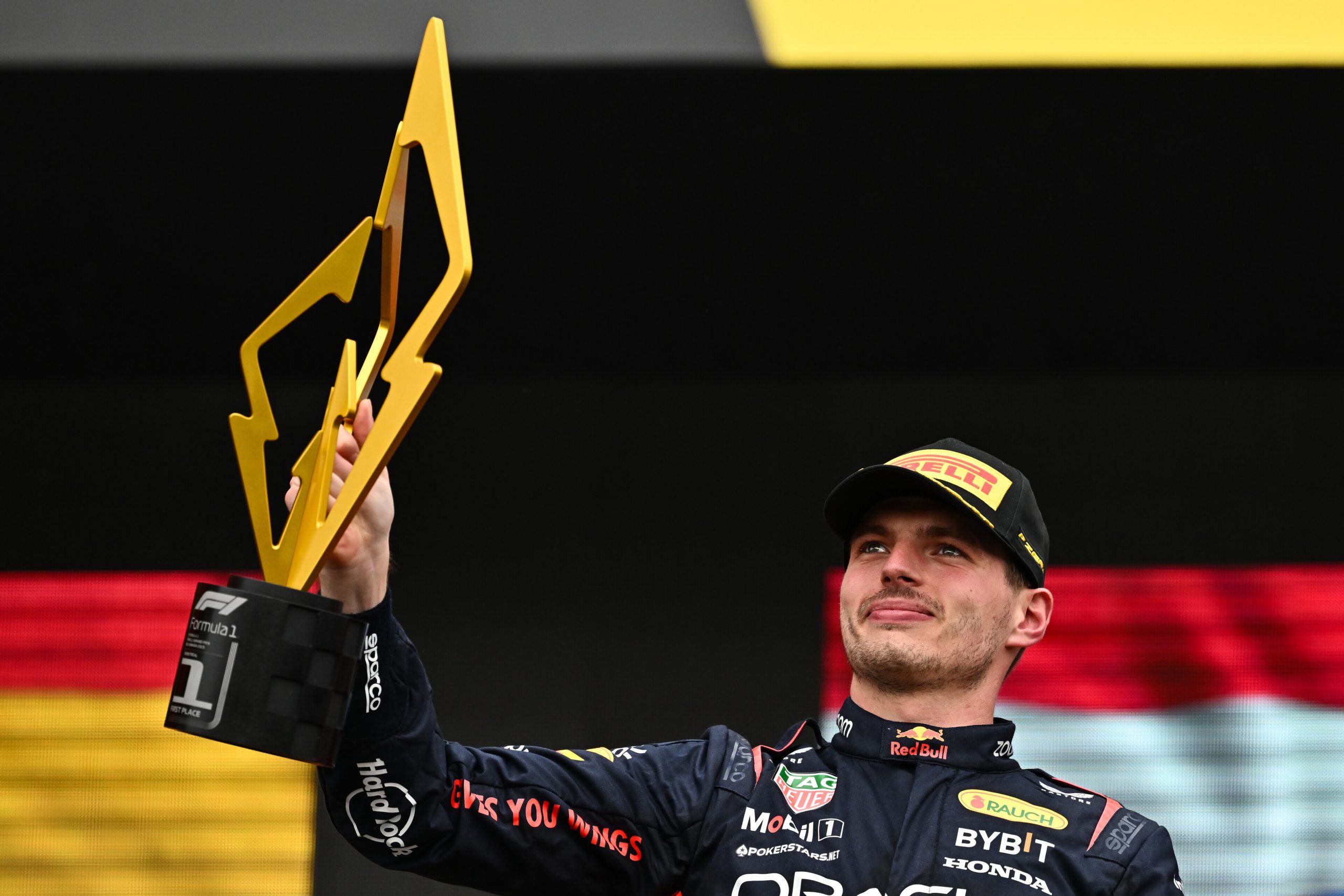 Max Verstappen offre une centième victoire en F1 à Red Bull