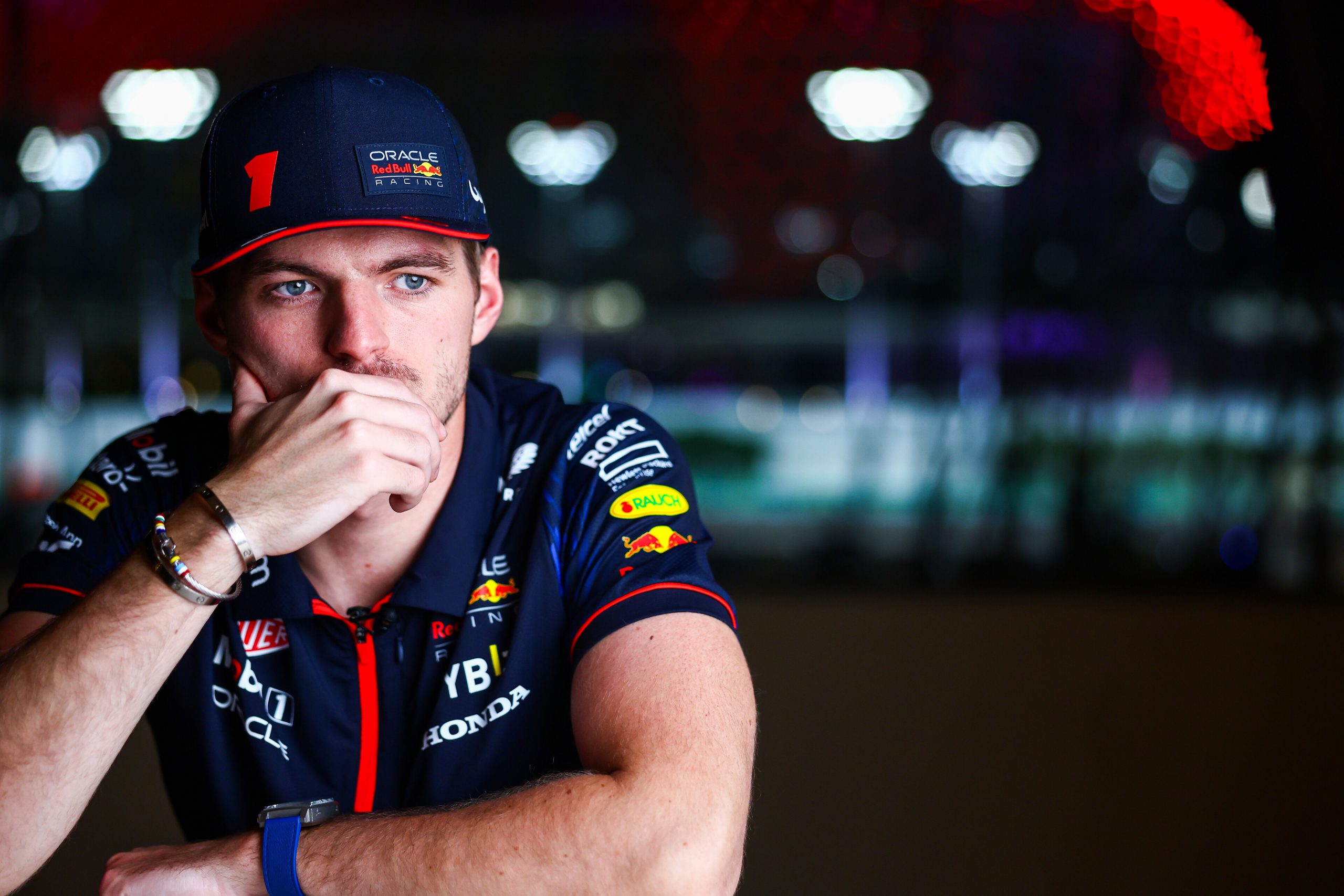 Albon révèle ce qui rend Verstappen si fort face à ses coéquipiers