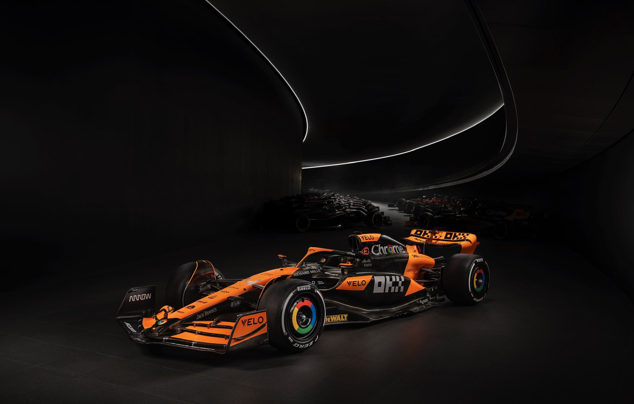 mclaren mcl38 