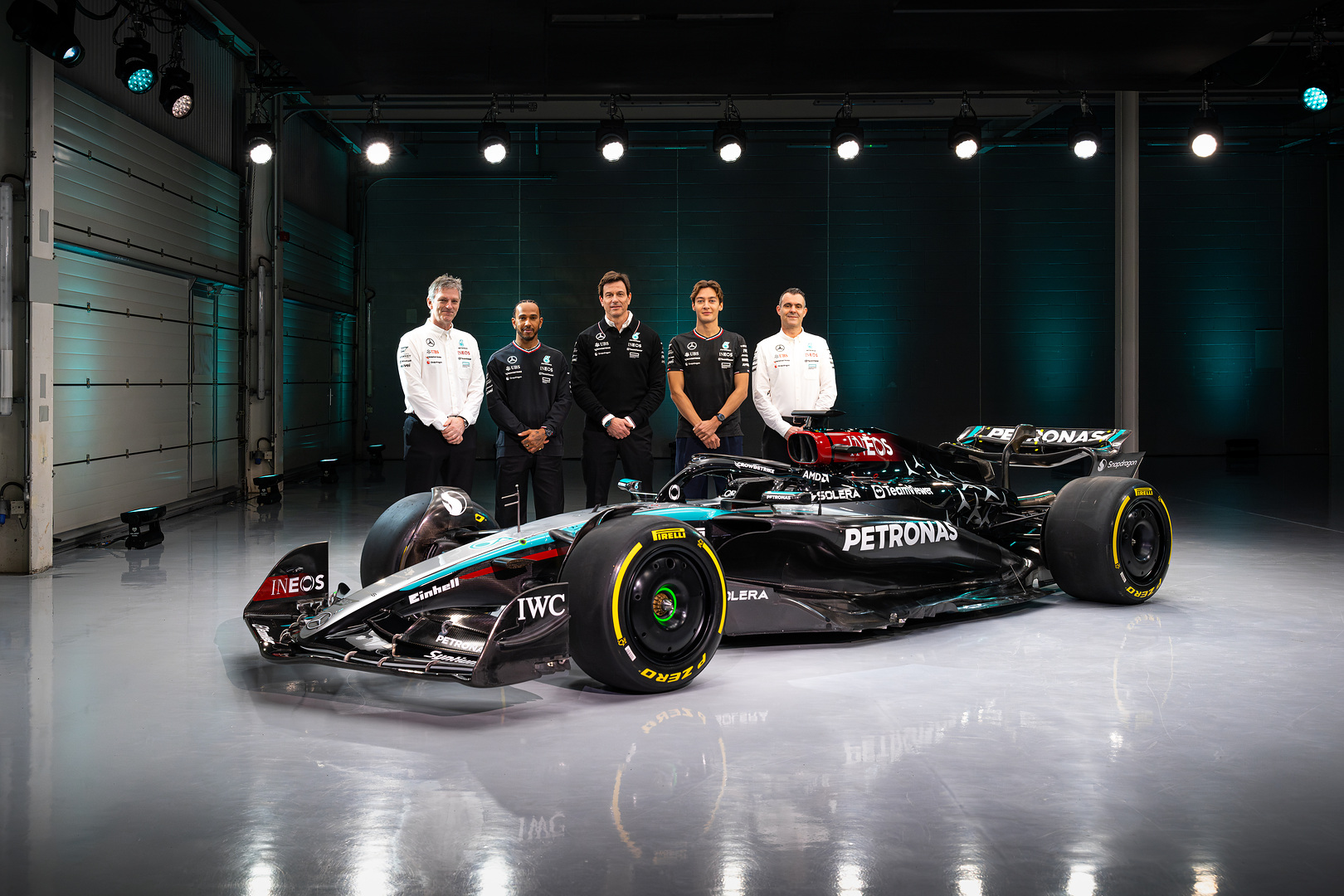 Revivez la présentation de la Mercedes W15