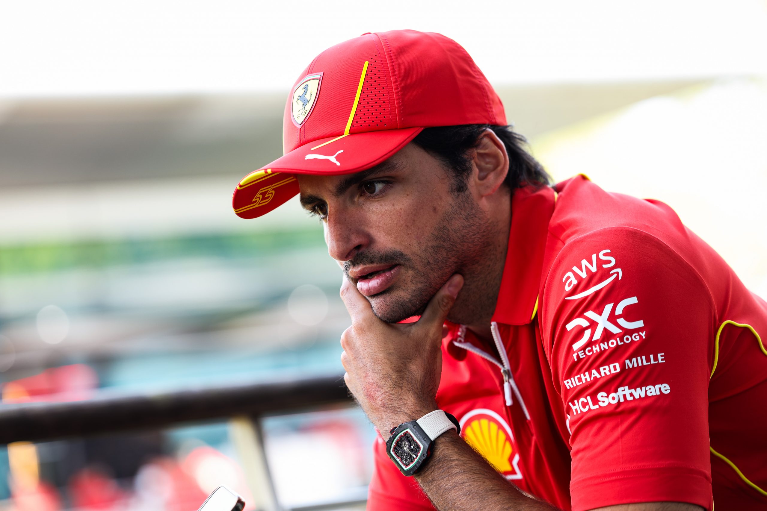 Sainz sur son remplacement par Hamilton : “J’ai été un peu sous le choc”