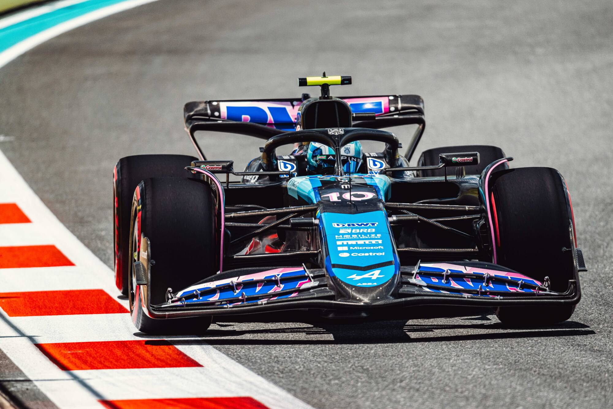 Le PDG de Renault va rencontrer les employés Alpine à Viry ce vendredi