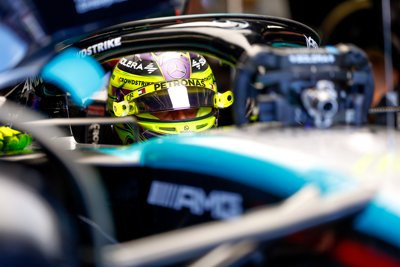 Russell favorisé chez Mercedes ? Toto Wolff répond à Hamilton