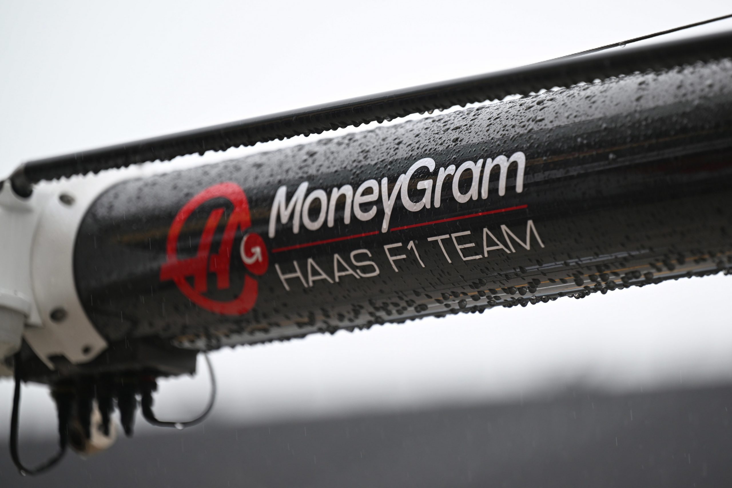 L’équipe Haas autorisée à quitter les Pays-Bas pour se rendre à Monza