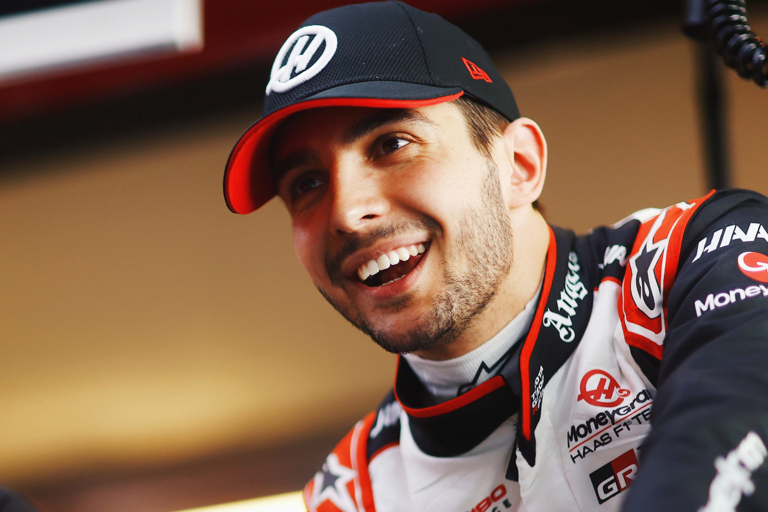 Esteban Ocon au volant de la Haas à Abou Dhabi