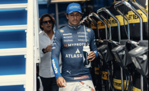Pour Carlos Sainz, le report du départ de la course était « une décision prudente »