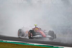 Hamilton avertit Ferrari : « Certains éléments de cette voiture ne peuvent pas être conservés pour 2026 »