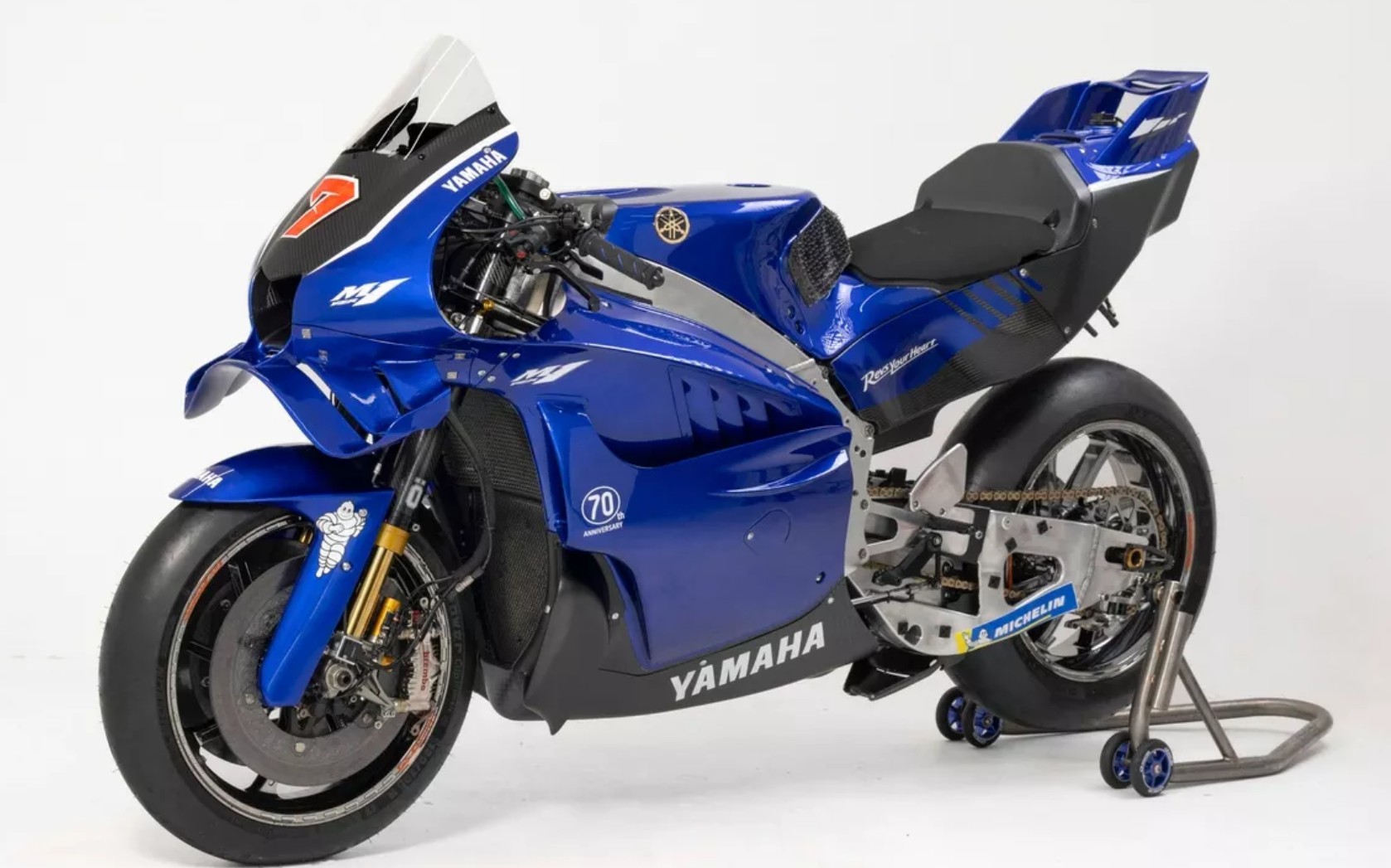 MotoGP, Yamaha V4