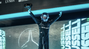 Toto Wolff encense George Russell après sa victoire à Singapour : « Il a été formidable cette année »