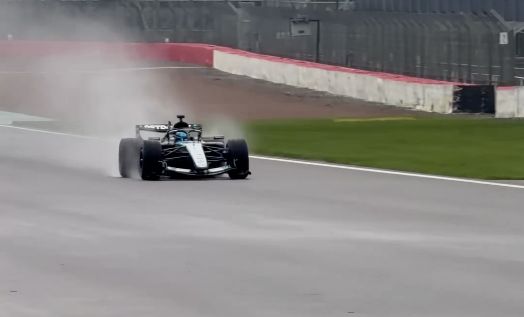Mercedes lance la W17 2026 avec un shakedown à Silverstone